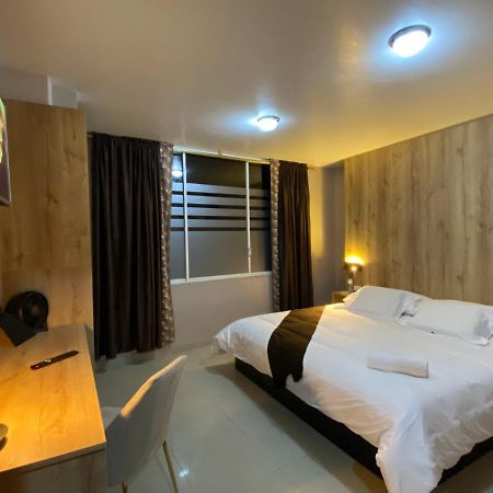 Hotel Wampushkar Zamora Eksteriør bilde